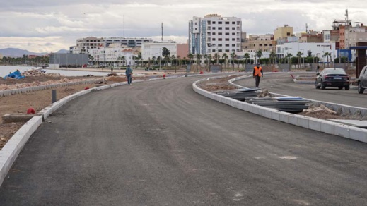  أبرزها مشروع مارينا.. زرو يقود وفدا من المهندسين والتقنيين لتفقد مشاريع جديدة بكورنيش الناظور 