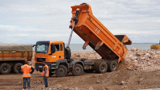  أبرزها مشروع مارينا.. زرو يقود وفدا من المهندسين والتقنيين لتفقد مشاريع جديدة بكورنيش الناظور 