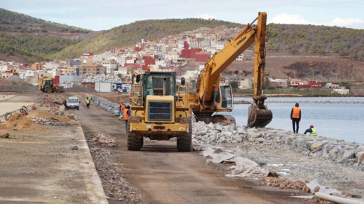  أبرزها مشروع مارينا.. زرو يقود وفدا من المهندسين والتقنيين لتفقد مشاريع جديدة بكورنيش الناظور 