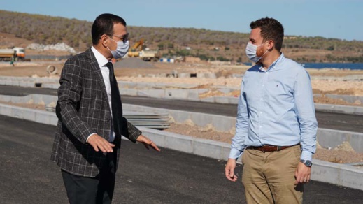 أبرزها مشروع مارينا.. زرو يقود وفدا من المهندسين والتقنيين لتفقد مشاريع جديدة بكورنيش الناظور   أبرزها مشروع مارينا.. زرو يقود وفدا من المهندسين والتقنيين لتفقد مشاريع جديدة بكورنيش الناظور