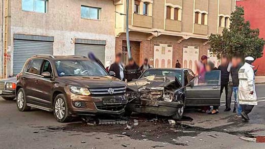 إصابة شابة بجروح في حادثة سير بمدخل مدينة العروي