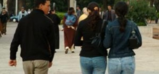 التحرش الجنسي يقود شخصا إلى السجن بالحسيمة التحرش الجنسي يقود شخصا إلى السجن بالحسيمة