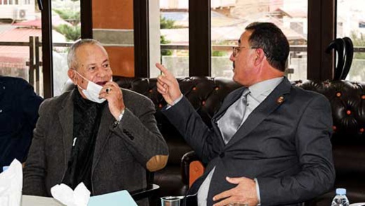 بحضور محمد أبركان.. الاتحاد الاشتراكي للقوات الشعبية يجدد مكتبه المحلي بجماعة رأس الماء بالناظور بحضور محمد أبركان.. الاتحاد الاشتراكي للقوات الشعبية يجدد مكتبه المحلي بجماعة رأس الماء بالناظور