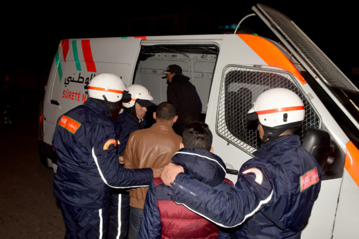 الشرطة القضائية بالناظور توقف شخصين تورطا في قضية تتعلق بالإجهاض وترويج مواد صيدلية مهربة الشرطة القضائية بالناظور توقف شخصين تورطا في قضية تتعلق بالإجهاض وترويج مواد صيدلية مهربة