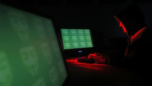 الجزائر.. " هاكرز" يخترقون عشرات المواقع الإلكترونية لوزارات ومؤسسات عمومية الجزائر.. " هاكرز" يخترقون عشرات المواقع الإلكترونية لوزارات ومؤسسات عمومية