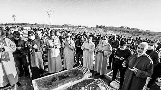 أسرة الخيضر العدولي تشكر من عزّوها في وفاة الفقيد الراحل الحاج الخيضر فريد أسرة الخيضر العدولي تشكر من عزّوها في وفاة الفقيد الراحل الحاج الخيضر فريد