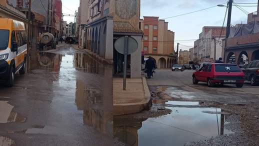 جماعة تمسمان عاجزة عن إصلاح قناة للصرف الصحي والساكنة تحيى مع المياه القذرة والروائح النتنة منذ أسبوع جماعة تمسمان عاجزة عن إصلاح قناة للصرف الصحي والساكنة تحيى مع المياه القذرة والروائح النتنة منذ أسبوع