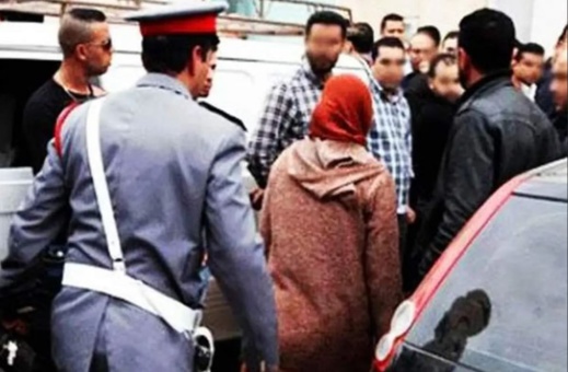 الدرك الملكي يحقق في واقعة ضبط مستشار جماعي متلبسا بـ"ممارسة الجنس" مع امرأة متزوجة الدرك الملكي يحقق في واقعة ضبط مستشار جماعي متلبسا بـ"ممارسة الجنس" مع امرأة متزوجة