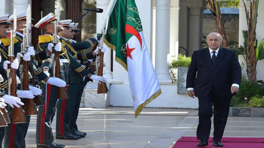 تبون يعود إلى الجزائر بعد استشفائه من كورونا في أحد مستشفيات ألمانيا تبون يعود إلى الجزائر بعد استشفائه من كورونا في أحد مستشفيات ألمانيا