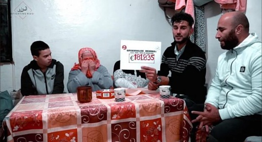مهاجر ريفي في هولندا يجمع 181 مليونا كتبرّعات لفائدة عائلة مغربية محتاجة مهاجر ريفي في هولندا يجمع 181 مليونا كتبرّعات لفائدة عائلة مغربية محتاجة