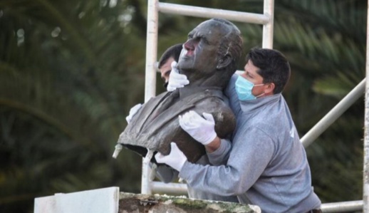 اسبانيا تشرع في ازالة تماثيل الملك خوان كارلوس من الفضاءات العامة اسبانيا تشرع في ازالة تماثيل الملك خوان كارلوس من الفضاءات العامة