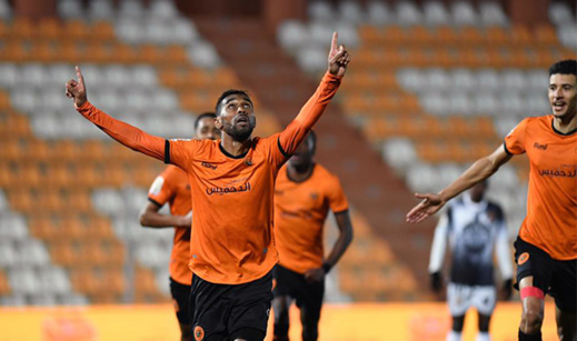 كأس الاتحاد الإفريقي.. النهضة البركانية يواصل الدفاع عن لقبه ويتأهل إلى الدور المقبل كأس الاتحاد الإفريقي.. النهضة البركانية يواصل الدفاع عن لقبه ويتأهل إلى الدور المقبل