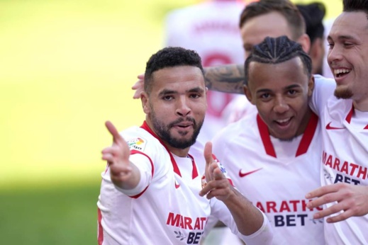 النصيري يخطف الأضواء من نجوم "الليغا" بعد تسجيل "هاتريك" تاريخي لإشبيلية في مرمى سوسيداد النصيري يخطف الأضواء من نجوم "الليغا" بعد تسجيل "هاتريك" تاريخي لإشبيلية في مرمى سوسيداد