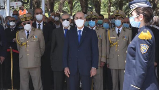 الرئيس الجزائري تبون يعود إلى ألمانيا لاستكمال علاجه من مضاعفات "كوفيد-19" الرئيس الجزائري تبون يعود إلى ألمانيا لاستكمال علاجه من مضاعفات "كوفيد-19"