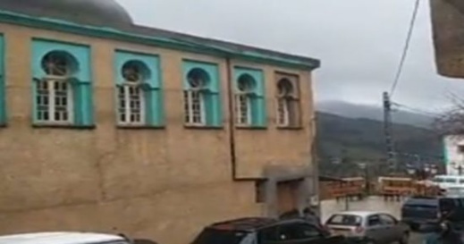 مسجد يبثّ أغاني احتفالا برأس السنة الأمازيغية يثير ضجة واسعة مسجد يبثّ أغاني احتفالا برأس السنة الأمازيغية يثير ضجة واسعة