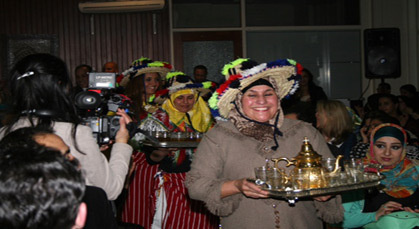 القنصلية المغربية بروتردام تحتفي بالنساء المغربيات بمناسبة اليوم العالمي للمرأة القنصلية المغربية بروتردام تحتفي بالنساء المغربيات بمناسبة اليوم العالمي للمرأة