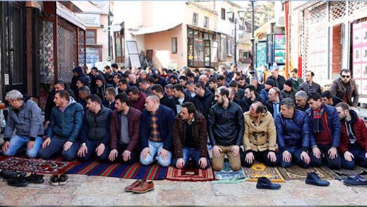 المجلس الفرنسي للديانة الإسلامية يعتمد "ميثاق المبادئ" حول الإسلام المجلس الفرنسي للديانة الإسلامية يعتمد "ميثاق المبادئ" حول الإسلام