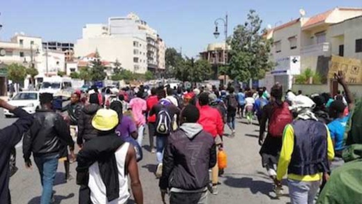 ترحيل عشرات المهاجرين الأفارقة من شمال المغرب نحو المدن الجنوبية ترحيل عشرات المهاجرين الأفارقة من شمال المغرب نحو المدن الجنوبية 