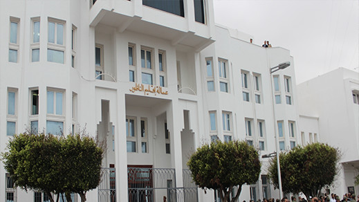 صاحب المحل يرد على عائلة بنتلا: ليس هناك أي أشغال بالمحلين التجاريين ولدي رخصة لاستغلالهما منذ سنوات