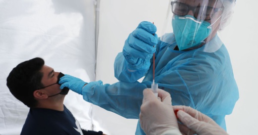 إصابات كورونا في العالم تقترب من حاجز الـ100 مليون وسط مخاوف من سلالاته "المتحورة" إصابات كورونا في العالم تقترب من حاجز الـ100 مليون وسط مخاوف من سلالاته "المتحورة"