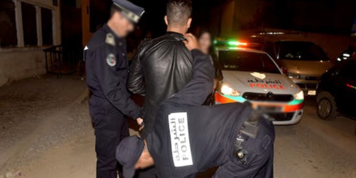 توفيف أربعة أشخاص عرضوا عناصر الشرطة للضرب والجرح توفيف أربعة أشخاص عرضوا عناصر الشرطة للضرب والجرح