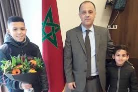 “عمدة الأطفال” بهولندا.. المغربي إلياس عظمي يصاب بمرض نادر “عمدة الأطفال” بهولندا.. المغربي إلياس عظمي يصاب بمرض نادر