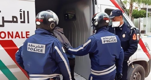 الحسيمة.. توقيف شخص بحوزته حوالي طن من المخدرات 