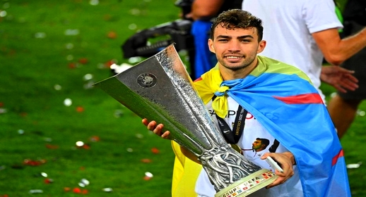 رسميا.. الدولي الريفي منير الحدادي ضمن صفوف المنتخب الوطني رسميا.. الدولي الريفي منير الحدادي ضمن صفوف المنتخب الوطني