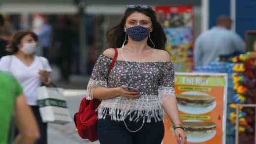 بعد انطلاق التلقيح رسميا في المغرب.. هذا هو الموعد المتوقع لعودة الحياة إلى وتيرتها الطبيعية بعد انطلاق التلقيح رسميا في المغرب.. هذا هو الموعد المتوقع لعودة الحياة إلى وتيرتها الطبيعية