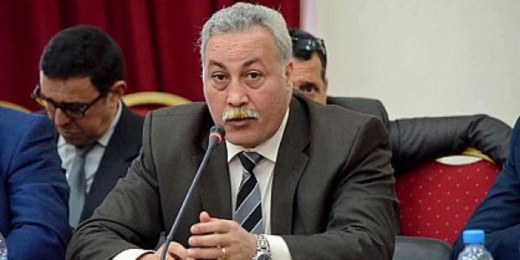 بعد فضحه لزميله في الحزب مع قاصرات.. الاتحاد الاشتراكي يجر الحنودي إلى القضاء بعد فضحه لزميله في الحزب مع قاصرات.. الاتحاد الاشتراكي يجر الحنودي إلى القضاء