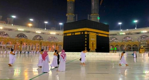 السعودية تقرر تأجيل فتح الحدود والسماح للحجاج إلى هذا التاريخ السعودية تقرر تأجيل فتح الحدود والسماح للحجاج إلى هذا التاريخ