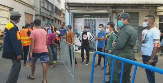 466 إصابة و16 وفاة جديدة بفيروس كورونا في المغرب خلال 24 ساعة الأخيرة 466 إصابة و16 وفاة جديدة بفيروس كورونا في المغرب خلال 24 ساعة الأخيرة