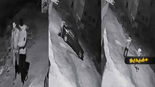 كاميرات المراقبة توثق لحظة قيام شخصين بسرقة سيارة أمام منزل مالكها ببني أنصار