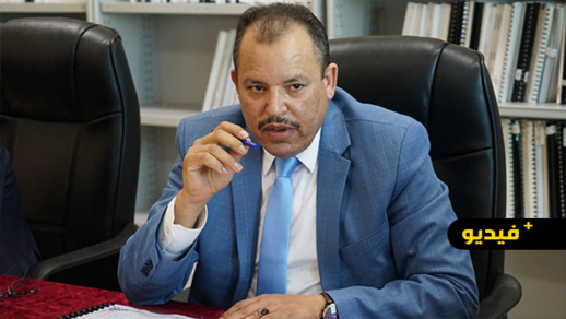 شاهدوا.. ردّ قوي من أستاذ جامعي بالناظور على استفزازات "الذباب الإعلامي" الجزائري شاهدوا.. ردّ قوي من أستاذ جامعي بالناظور على استفزازات "الذباب الإعلامي" الجزائري