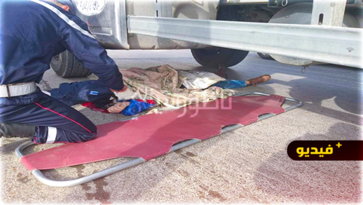 شاهدوا.. صدمة وسط عائلة الطالبة ضحية حادثة شاحنة النفايات بالناظور 