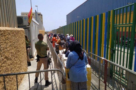 إقبال مكثف على عملية تسجيل ممتهني التهريب المعيشي إقبال مكثف على عملية تسجيل ممتهني التهريب المعيشي