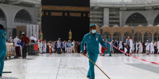 شرط جديد للراغبين في أداء مناسك الحج والعمرة شرط جديد للراغبين في أداء مناسك الحج والعمرة