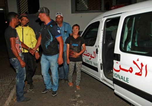 شاب يغتصب فتاة قاصر ويصورها بعدما ناولها "القرقوبي" شاب يغتصب فتاة قاصر ويصورها بعدما ناولها "القرقوبي"