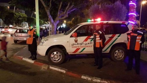 الشرطة تنقذ فتاة عشرينية احتجزها شخص جانح الشرطة تنقذ فتاة عشرينية احتجزها شخص جانح