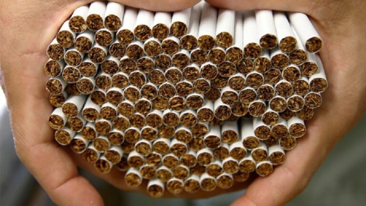 أرخصها سيكلف 100 درهم.. توجه داخل البرلمان لمضاعفة أسعار السجائر بالمغرب أرخصها سيكلف 100 درهم.. توجه داخل البرلمان لمضاعفة أسعار السجائر بالمغرب