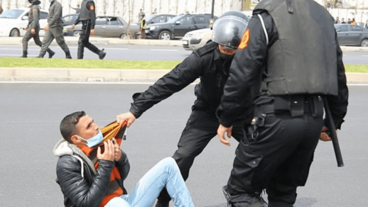 بيان ناري.. فدرالية جمعيات المحامين الشباب تدخل على خط تعنيف الأساتذة المتعاقدين