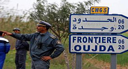 احتجاج على كاميرات مراقبة بالحدود الشرقية ثبتتها القوات المسلحة الملكية احتجاج على كاميرات مراقبة بالحدود الشرقية ثبتتها القوات المسلحة الملكية