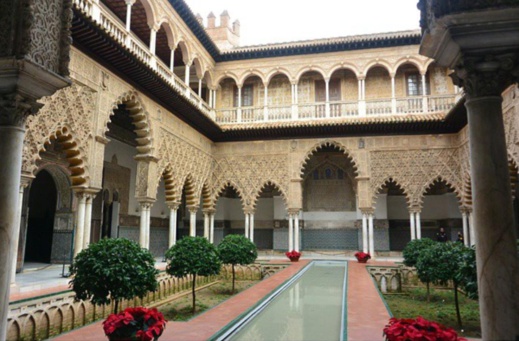 من يملك القصور الملكية بالمغرب؟ من يملك القصور الملكية بالمغرب؟