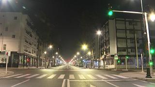 المغرب يمدد العمل بالتدابير الاحترازية والإغلاق الليلي لمدة اضافية المغرب يمدد العمل بالتدابير الاحترازية والإغلاق الليلي لمدة اضافية