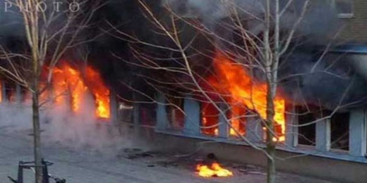 انتقاما من جيرانه.. مغربي يضرم النار في عماره سكنيه بإسبانيا انتقاما من جيرانه.. مغربي يضرم النار في عماره سكنيه بإسبانيا