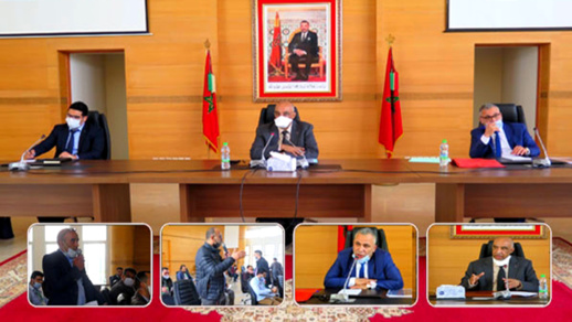 عامل إقليم الدريوش يترأس لقاء تواصليا حول نظام المساهمة المهنية الموحدة عامل إقليم الدريوش يترأس لقاء تواصليا حول نظام المساهمة المهنية الموحدة