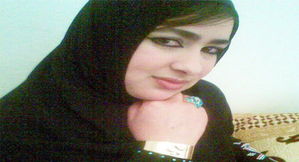 الرسامة التشكيلية ابنة مدينة الناظور”مونية مزياني” تفتح قلبها لناظورسيتي وتحكي عن بدايتها في الرسم الرسامة التشكيلية ابنة مدينة الناظور”مونية مزياني” تفتح قلبها لناظورسيتي وتحكي عن بدايتها في الرسم