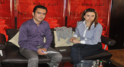 الصحافية الجريئة سناء العاجي: لم ارفض الزواج وأعارض أي فتوى "ديال لحماق" ولا أعارض الاسلام الصحافية الجريئة سناء العاجي: لم ارفض الزواج وأعارض أي فتوى "ديال لحماق" ولا أعارض الاسلام