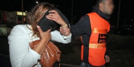 توقيف مغربية وابنتها القاصر بعد قتلهما لشاب وإضرام النار في جثته توقيف مغربية وابنتها القاصر بعد قتلهما لشاب وإضرام النار في جثته