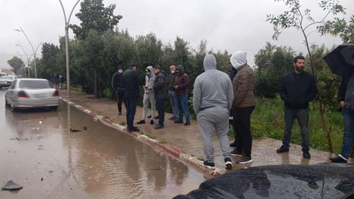 يوم مشؤوم بطريق أزغنغان.. بعد غرق حافلة للنقل الحضري، اصطدام 4 سيارات في حادثة سير بسبب رداءة الطريق يوم مشؤوم بطريق أزغنغان.. بعد غرق حافلة للنقل الحضري، اصطدام 4 سيارات في حادثة سير بسبب رداءة الطريق